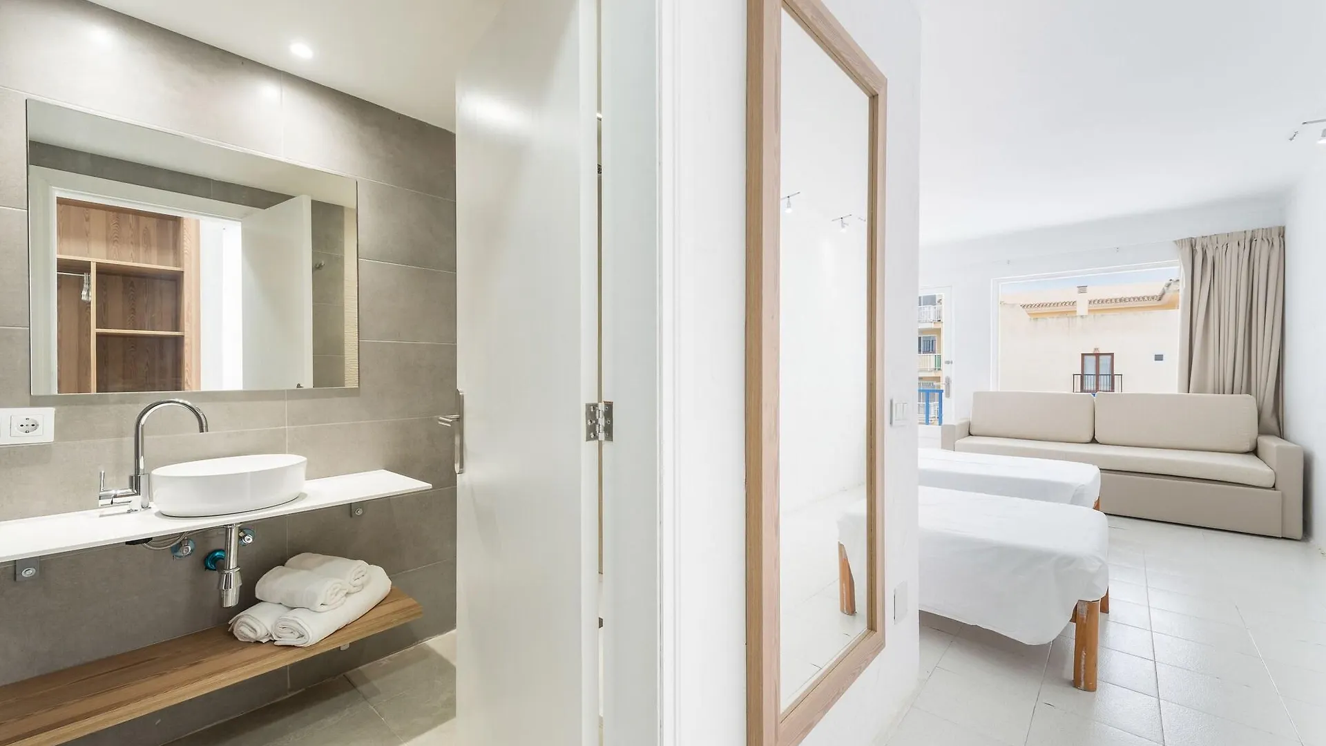 Hostal Casa Bauza Cala Ratjada  Cala Ratjada (Mallorca)
